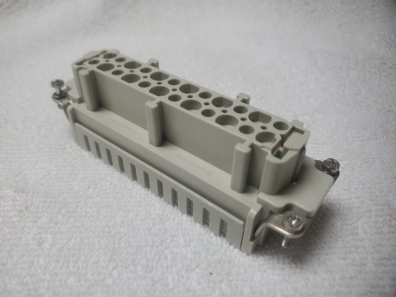 Электронный компонент Harting 09330242716