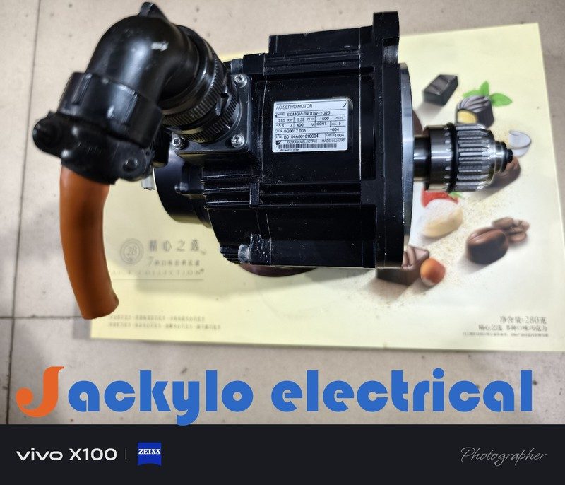 Серводвигатель Yaskawa 09DDW-YG25