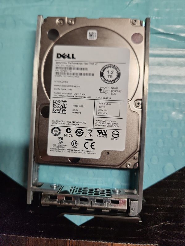 Жёсткий диск Dell 0RMCP3