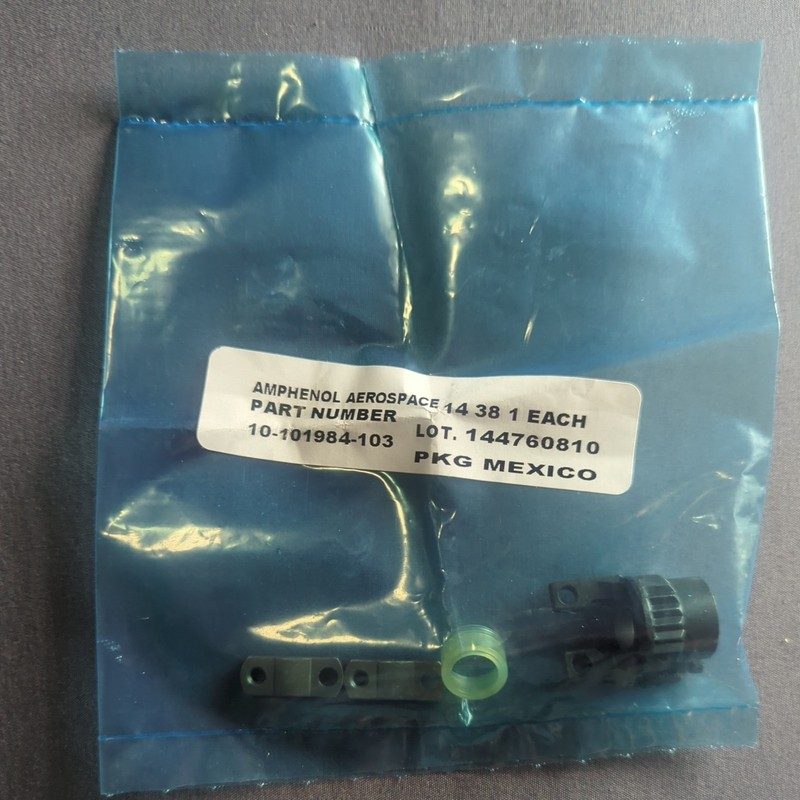Разъём Amphenol 10-101984-103