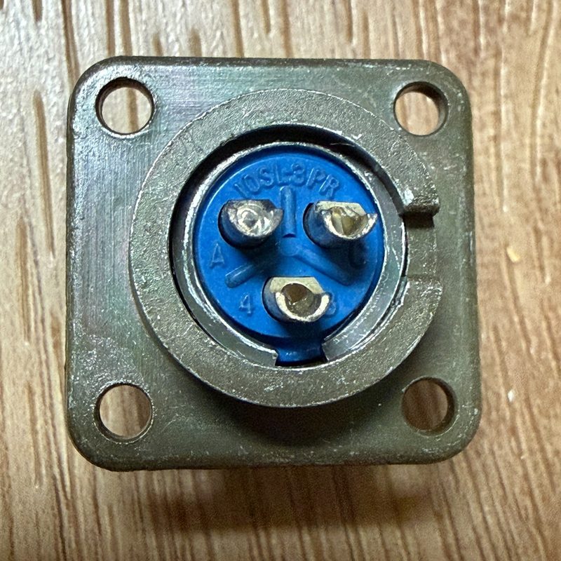 Разъём Amphenol 10-820042-03P