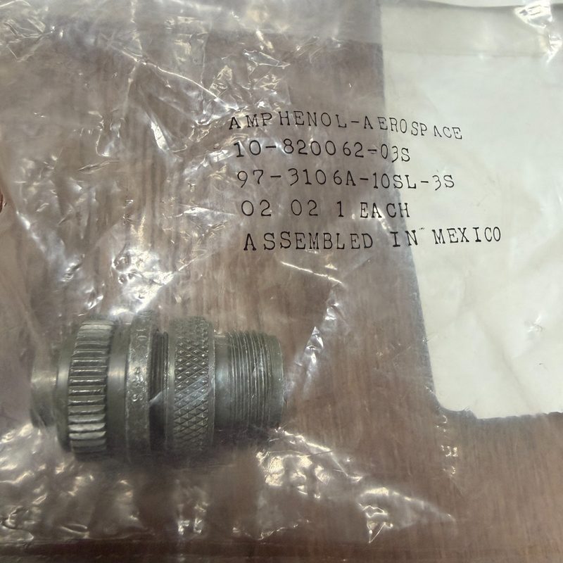 Разъём Amphenol 10-820062-03S