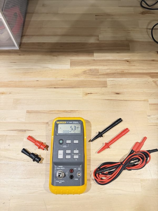 Калибратор Fluke 100G