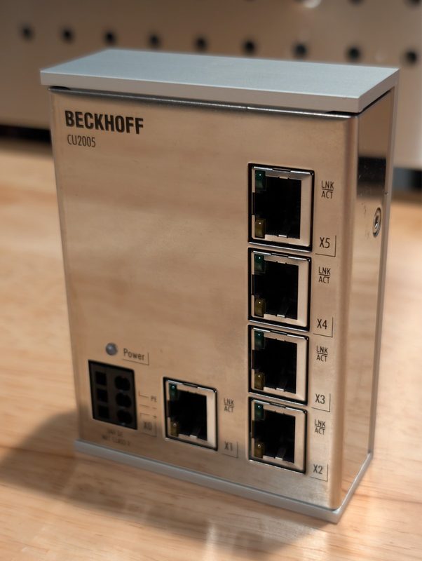 Коммутатор HPE 100MBIT