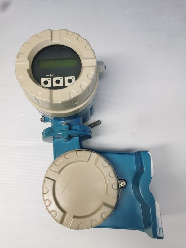 Расходомер Endress+Hauser 10W50-UA1A1AG4A5AA