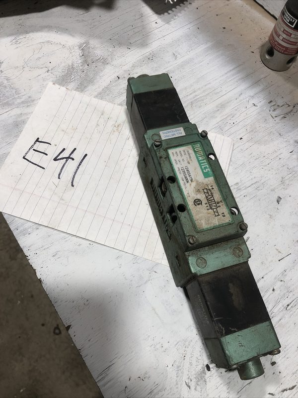 Пневмораспределитель Numatics 124SS415K