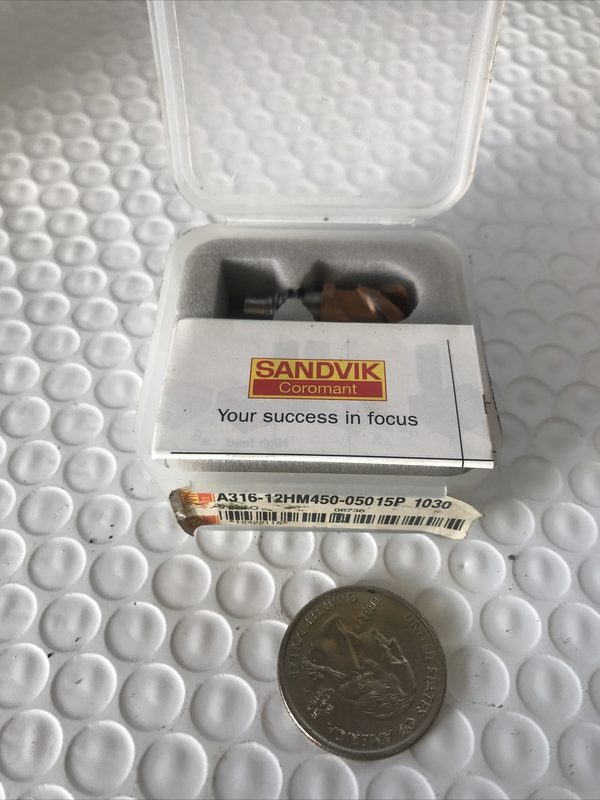 Режущий инструмент Sandvik 12HM450-05015P