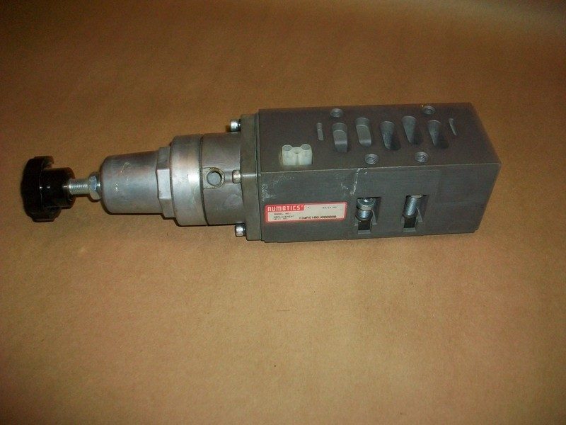 Регулятор давления Numatics 134RS100J000000