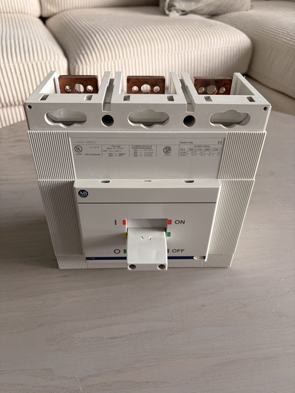 Автоматический выключатель Allen-Bradley 140G-M0X3