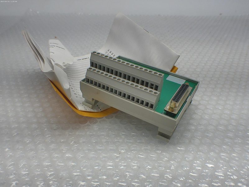 Клеммник Allen-Bradley 1492-A1FM8-3