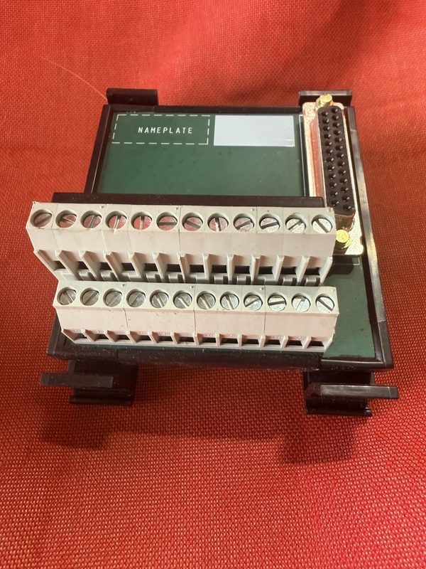 Модуль ввода-вывода Allen-Bradley 1492-AIFM8TC-3