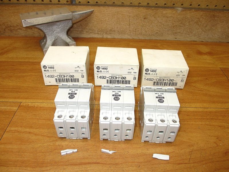 Автоматический выключатель Allen-Bradley 1492-CB3H100