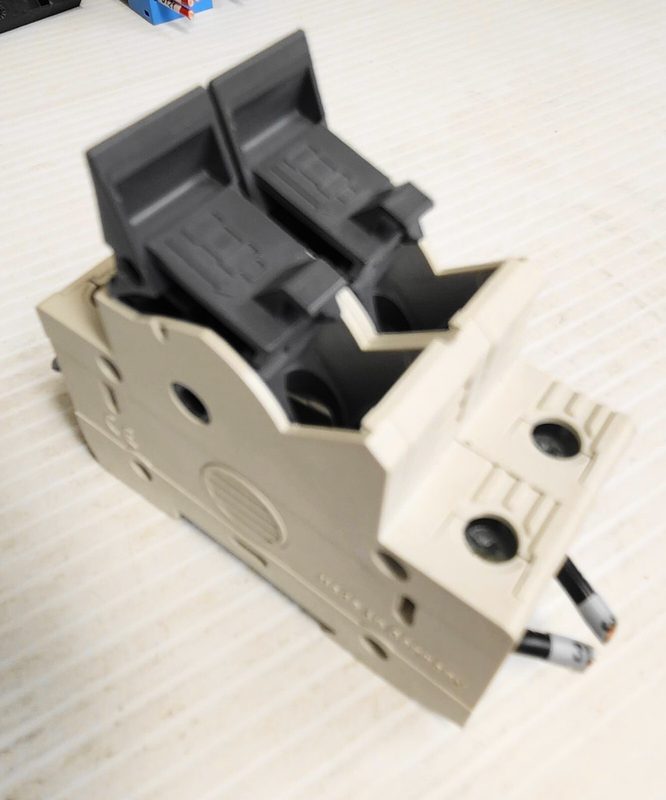 Держатель предохранителя Allen-Bradley 1492-FB2C30
