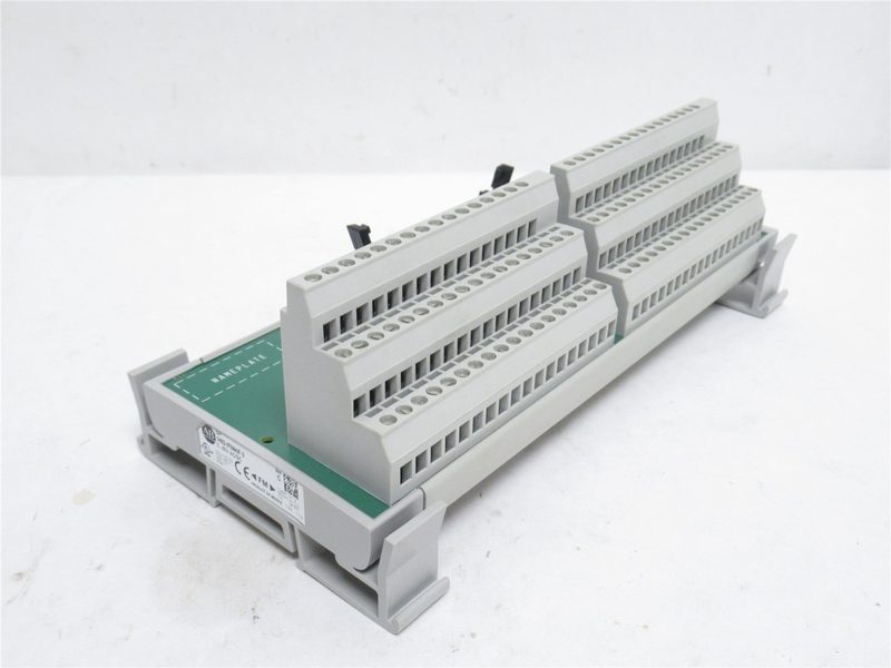 Клеммник Allen-Bradley 1492-IFM40F-3