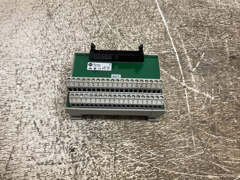 Клеммник Allen-Bradley 1492-IFM40F