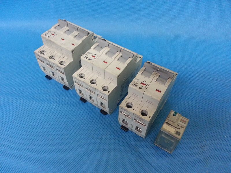Клеммник Allen-Bradley 1492-SP3C040