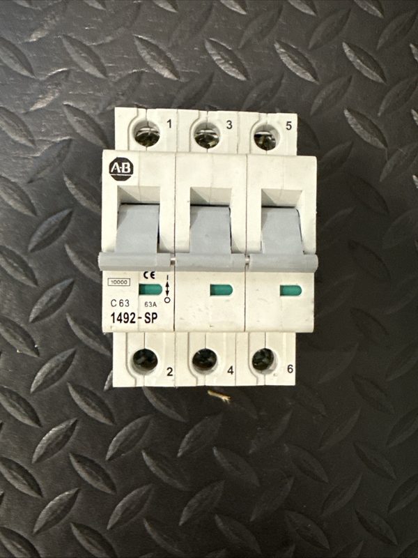 Автоматический выключатель Allen-Bradley 1492-SP3C630
