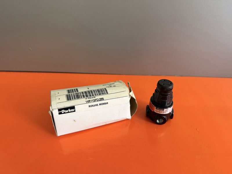 Регулятор давления Parker 14R113FCL055