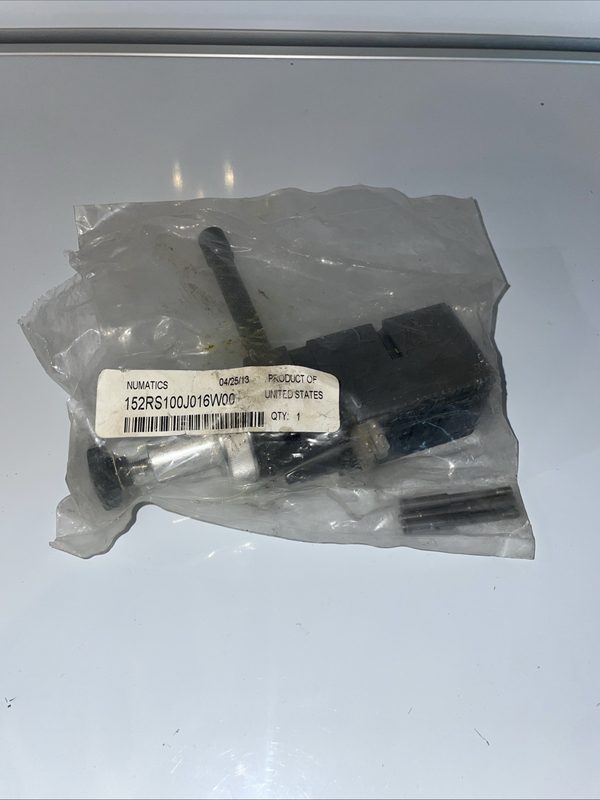 Регулятор давления Numatics 152RS100J016W00