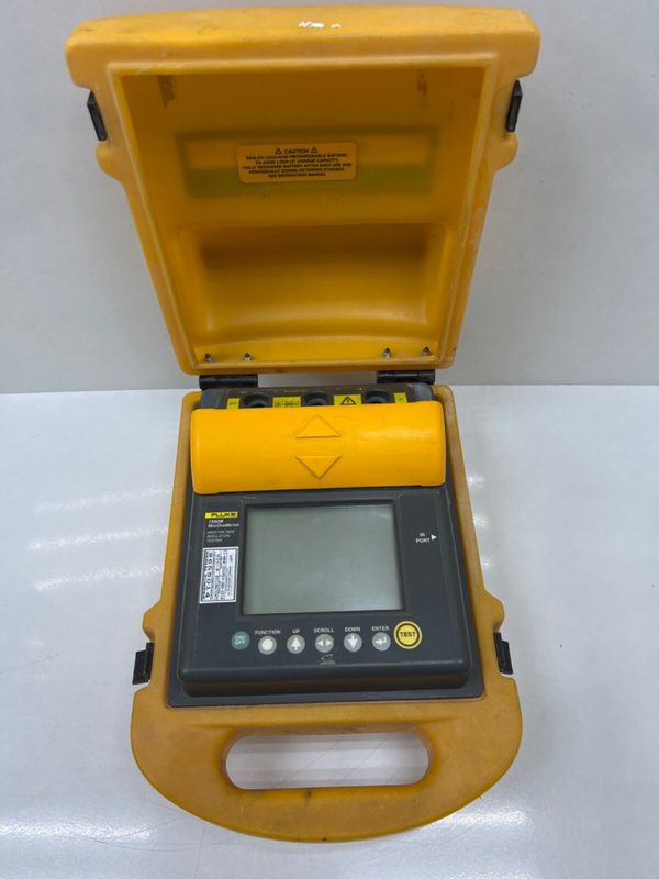 Тестер Fluke 1550B