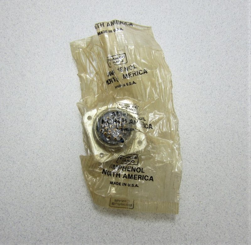 Разъём Amphenol 165-28