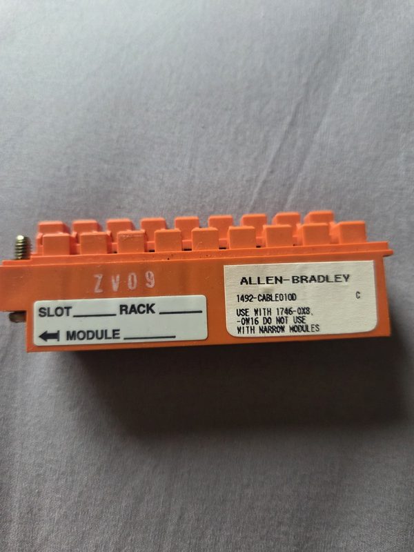 Клеммник Allen-Bradley 1746-OX8