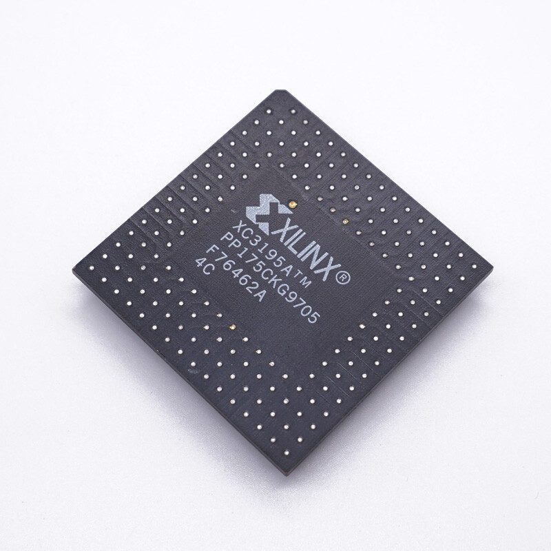 Микросхема ПЛИС Xilinx 175-PGA