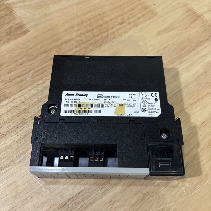 Коммуникационный модуль Allen-Bradley 1756-DHRIO