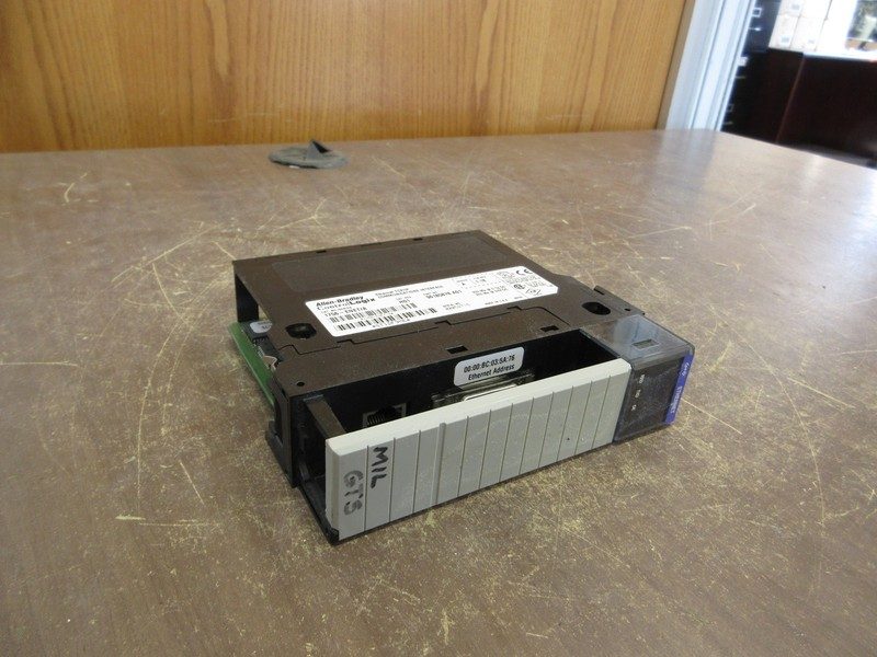 Коммуникационный модуль Allen-Bradley 1756-ENET