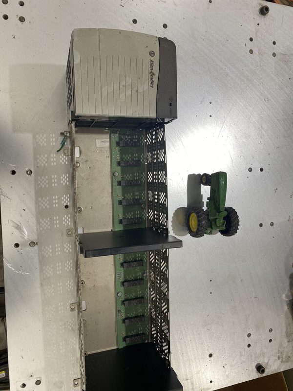 IIoT-устройство Allen-Bradley 1756-PA75