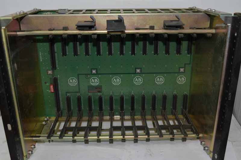 ПЛК Allen-Bradley 1771-A3B
