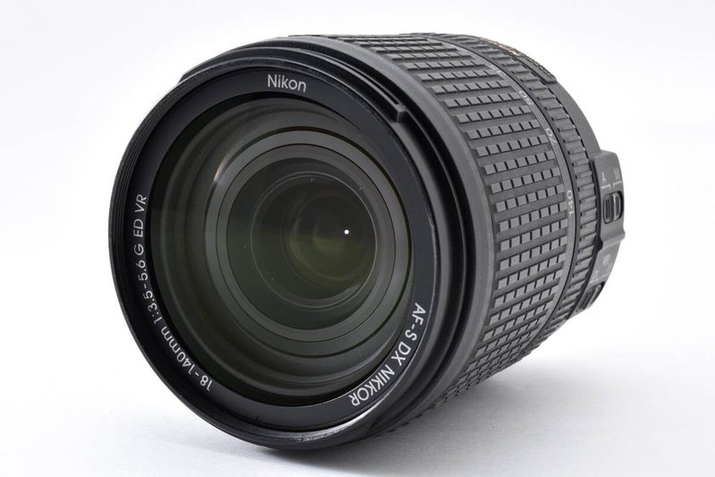 Объектив Nikon 18-140M