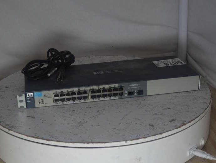 Коммутатор HPE 1810G-24