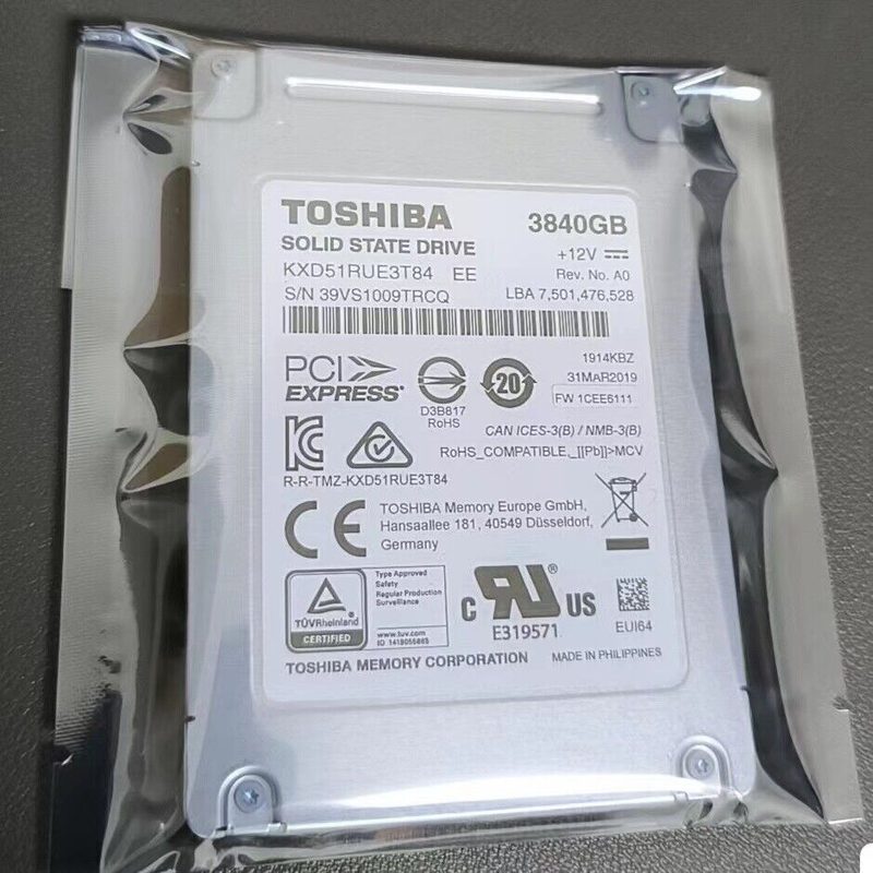 SSD-накопитель 1CEE6111