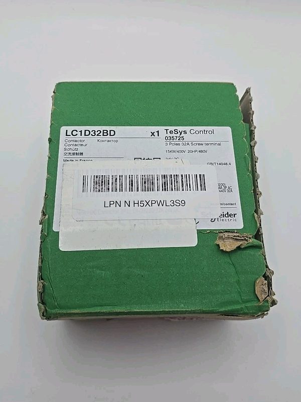 Контактор Schneider 1NO+1NC