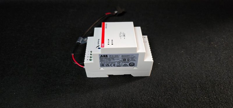 Блок питания ABB 1SVR427043R1200
