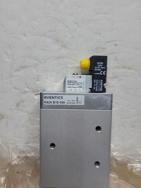 Пневмоцилиндр Aventics 2-40BAR-B1032446