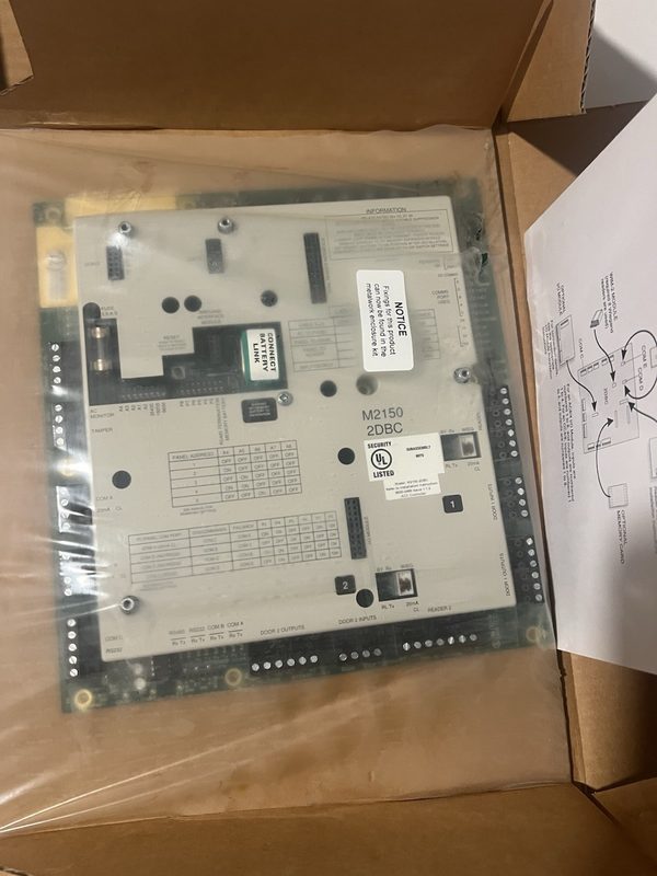 Морозильный шкаф Ubiquiti 2-DOOR