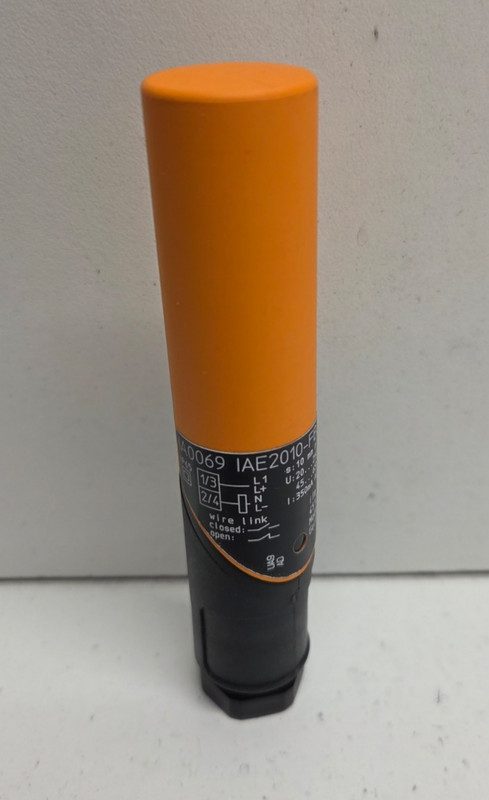 Датчик приближения ifm 20-250VINDUCTIVE