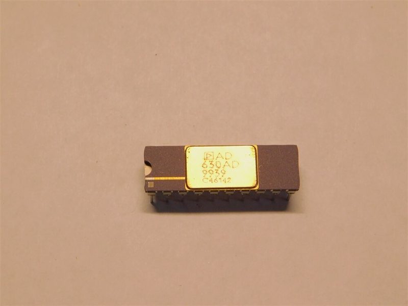 Микросхема Analog Devices 20-SBDIP
