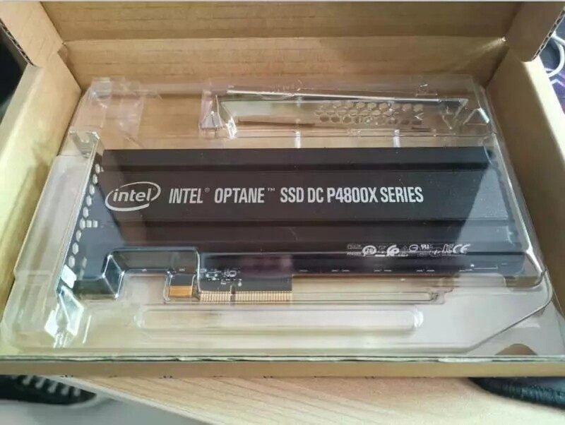 SSD-накопитель Intel 20.5PBW