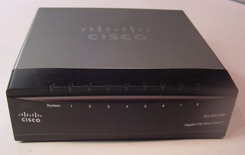Коммутатор Cisco 200-08P
