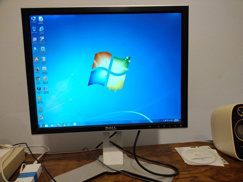 Монитор Dell 2007WFPB