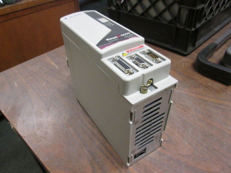 Сервопривод Allen-Bradley 2094-AMP5