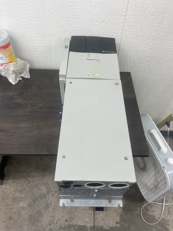 Частотный преобразователь Allen-Bradley 20DD077A0NYNACBSE