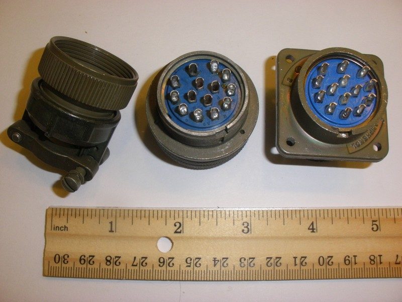 Электронный компонент Amphenol 22-19S
