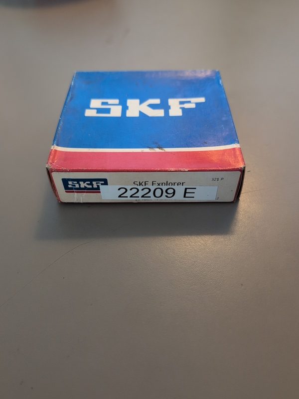 Подшипник 22220E