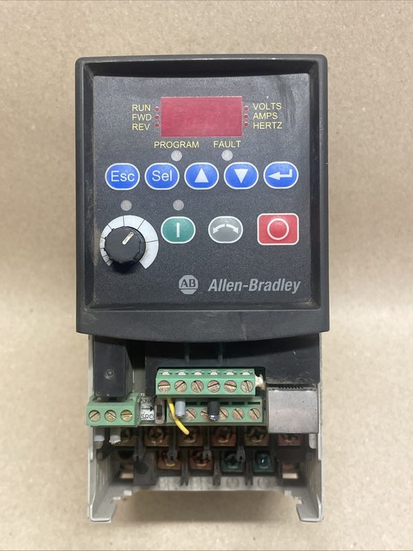 Частотный преобразователь Allen-Bradley 22A-B1P5N104