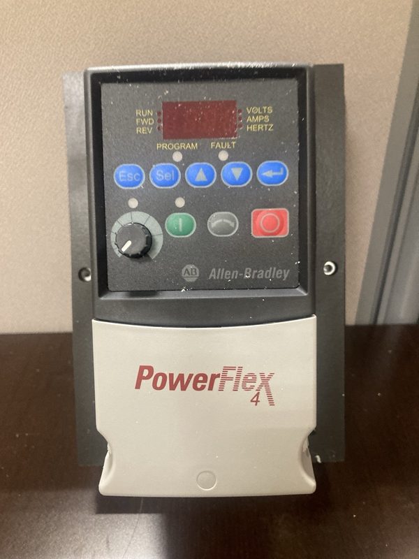 Частотный преобразователь Allen-Bradley 22A-B2P3F104