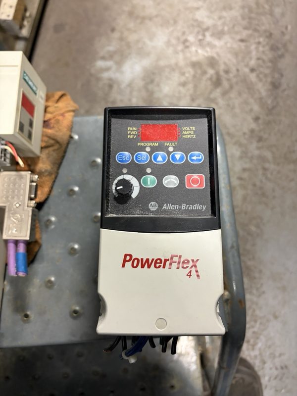 Частотный преобразователь Allen-Bradley 22A-D1P4N104